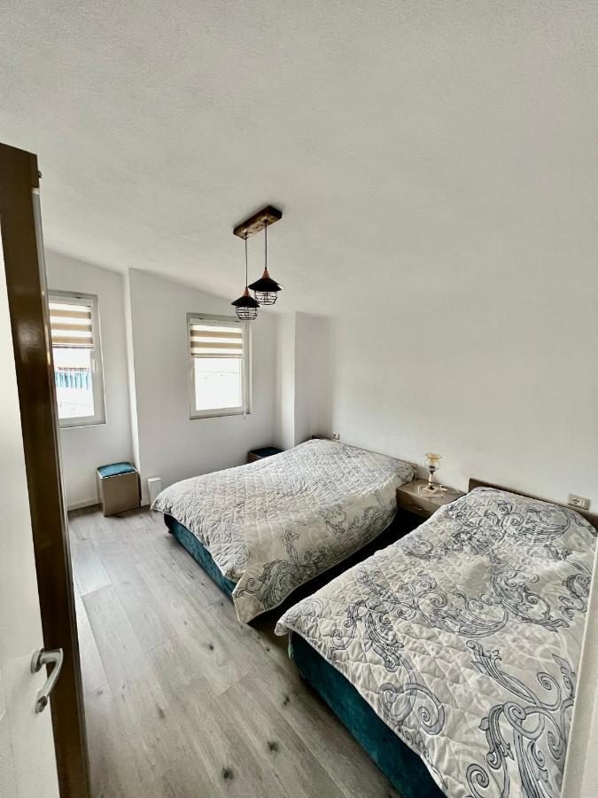 Vila Nikolla Pogradec Ngoại thất bức ảnh